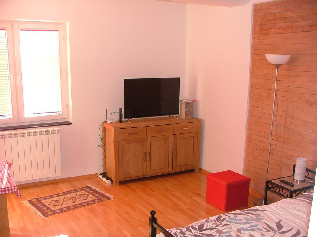 Risto'S Apartment Skopje Extérieur photo