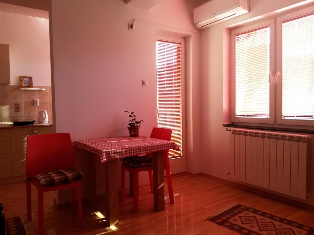 Risto'S Apartment Skopje Extérieur photo